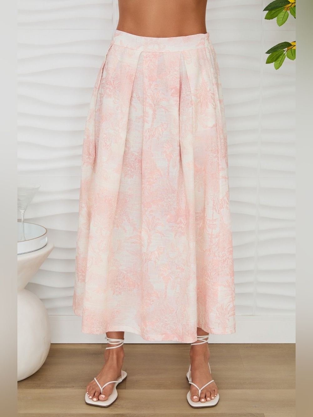(77102L015/77055/07743-ISL) ISLAND PRINT ELASTIC WAISTBAND PLEATED MIDI SKIRT